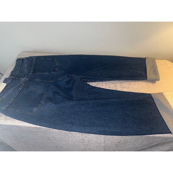 High-Rise Balloon JEAN - Picture 10 of 13